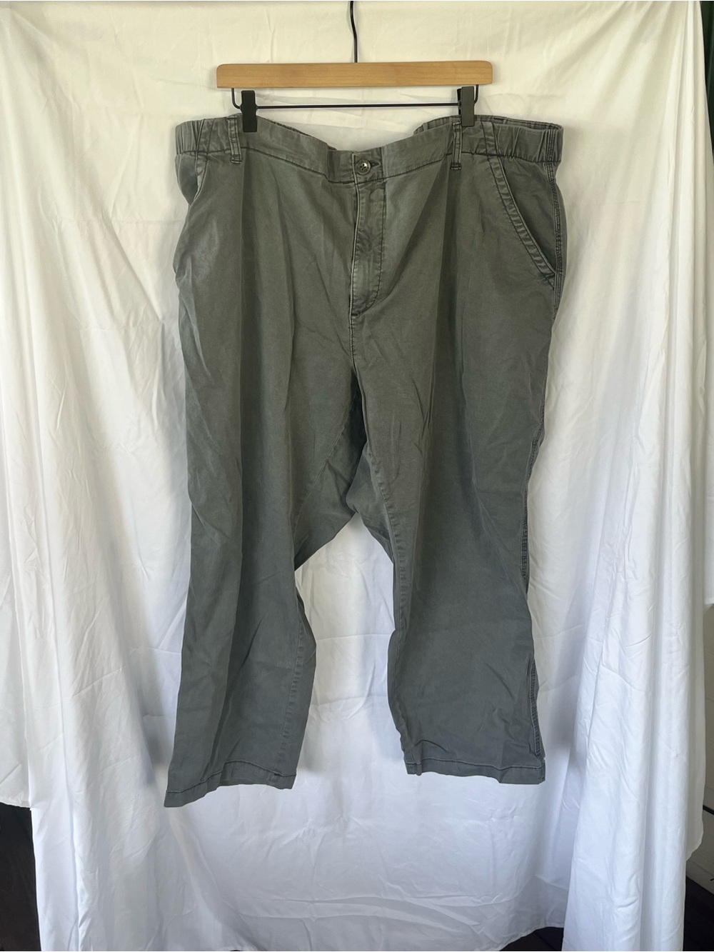 Old Navy women’s gray Chino Pants size 3x